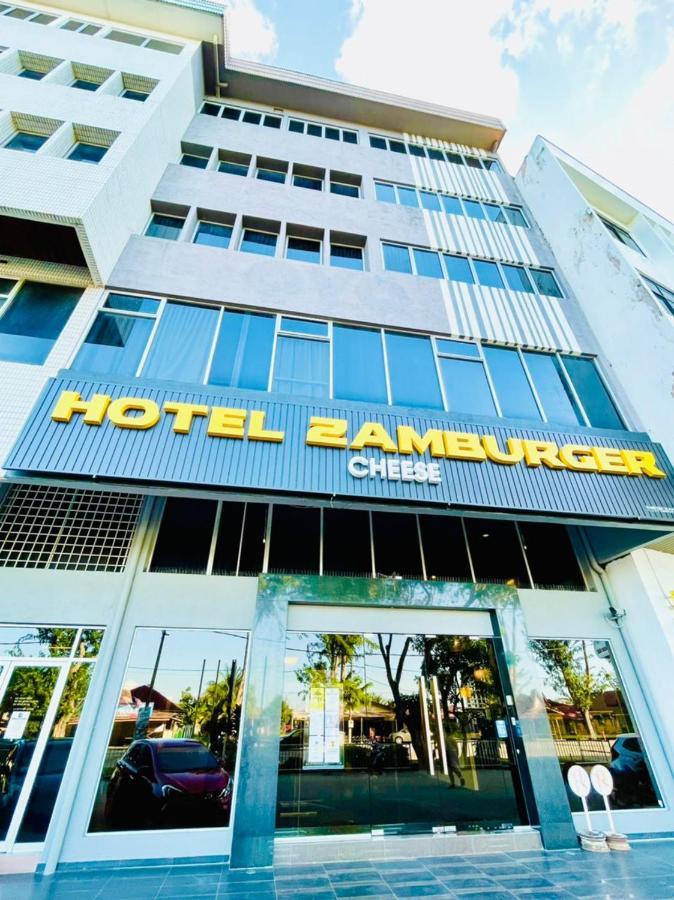 Hotel Zamburger Cheese Melaka Zewnętrze zdjęcie